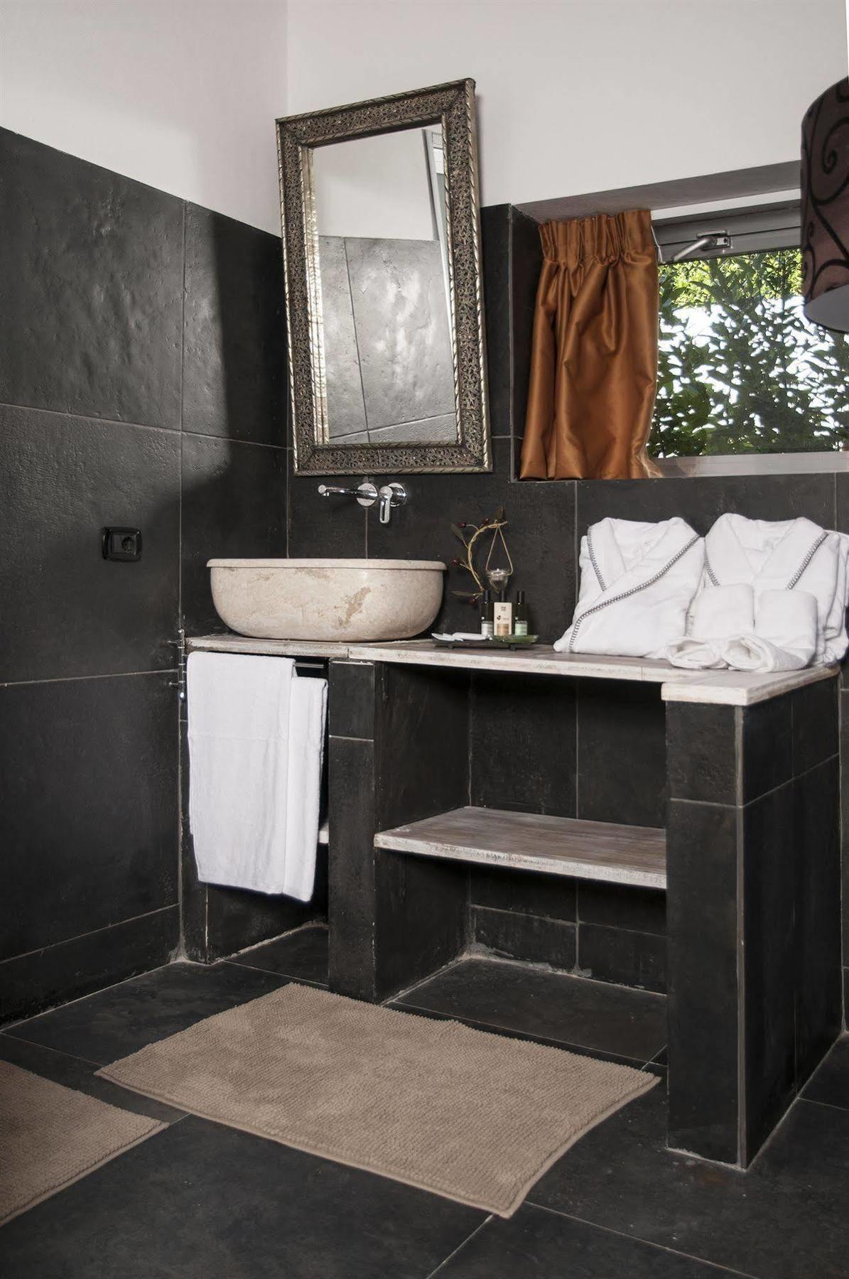 Bed and Breakfast Seven Maze Charming House Bari Exteriér fotografie